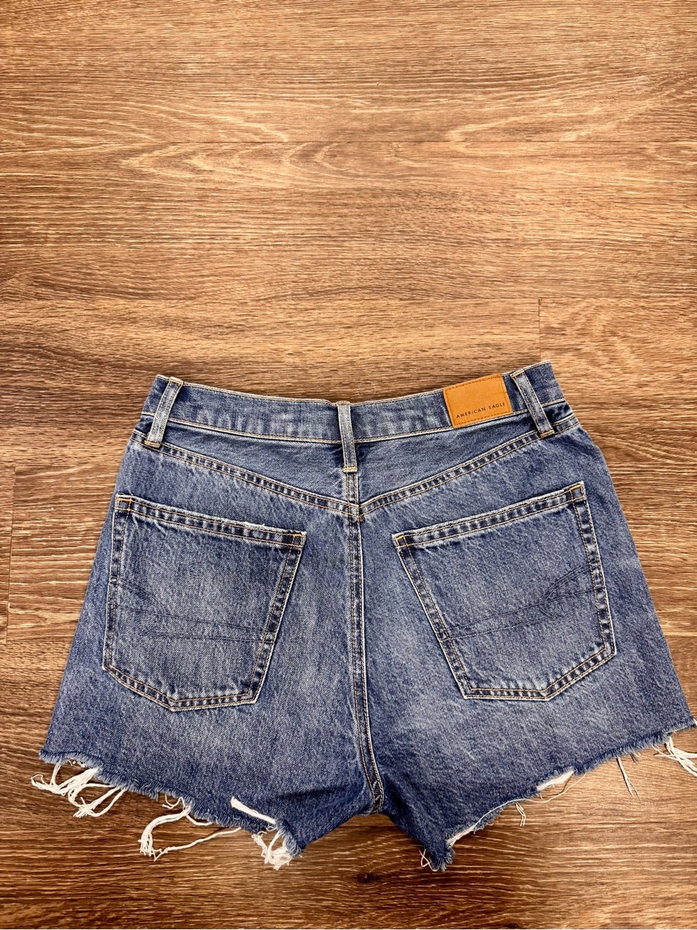 American Eagle Pride Rainbow Side Stripe Denim Cutoff Shorts Size 6 - Picture 2 of 6